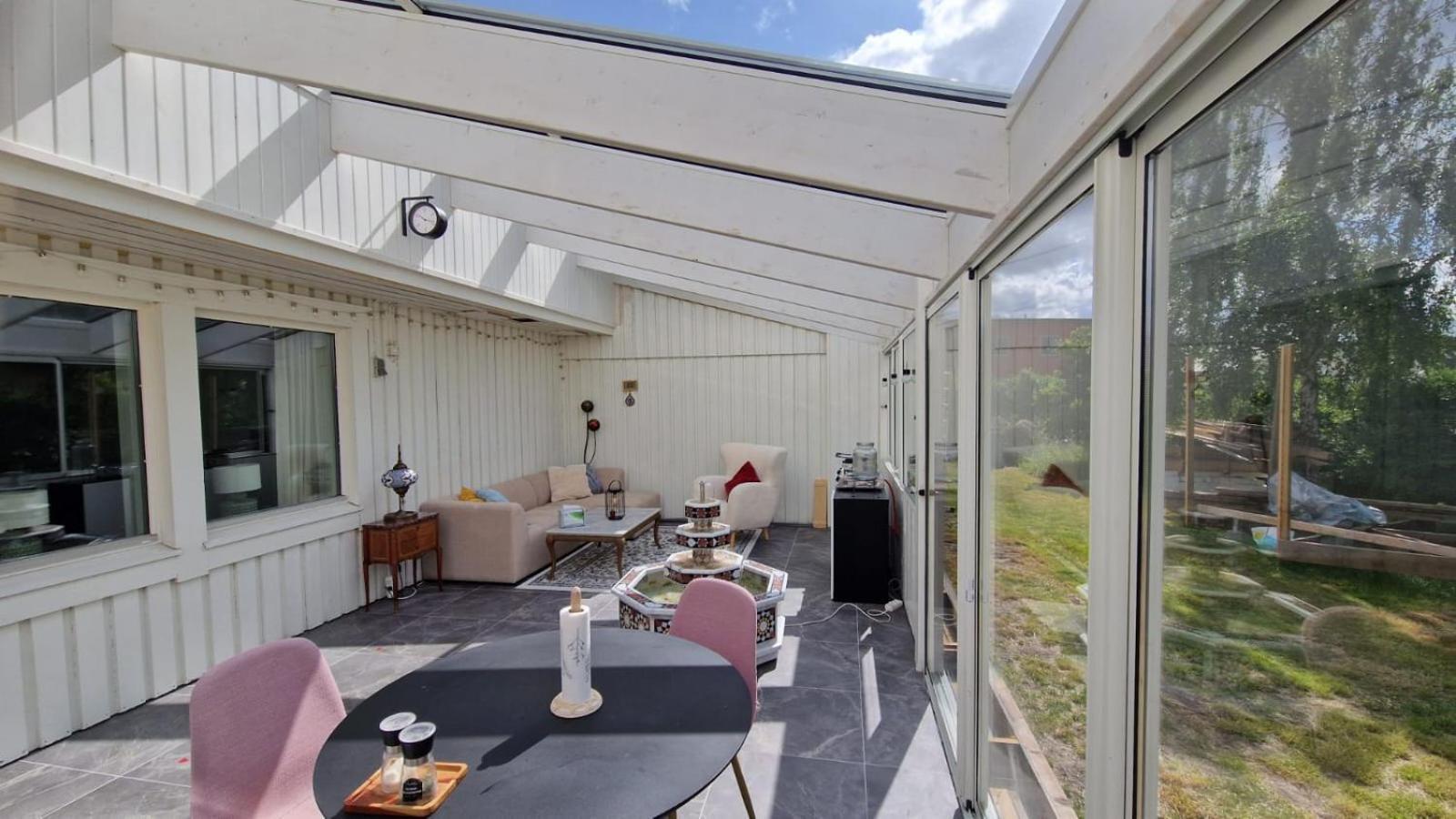 Lila Rummet - Rum Naera Bad Och Centrum, 1 Tr Upp - Saengklaeder & Handdukar Ingar Färjestaden Exterior foto